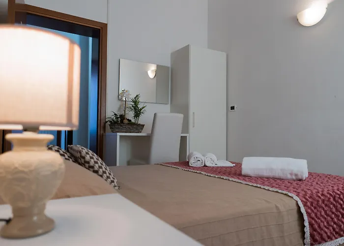 Backpackers House Affittacamere 2*