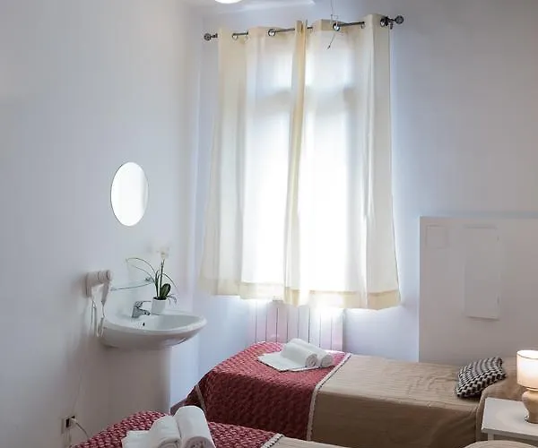 Backpackers House Affittacamere
