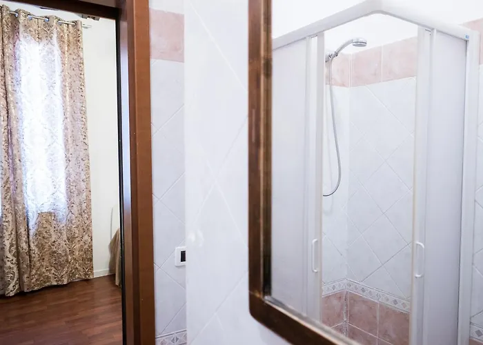 Backpackers House Affittacamere 2*