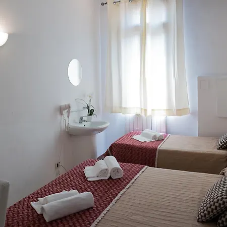 Casa de hóspedes Backpackers House Veneza