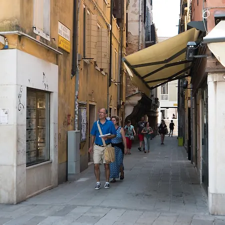 Affittacamere Backpackers House