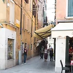 Backpackers House Venezia
